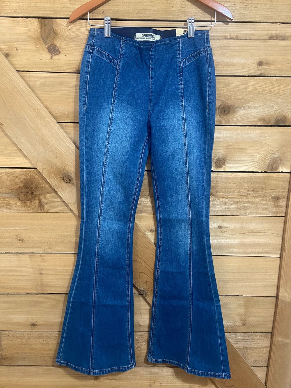 Rock & Roll Cowgirl Denim Bargain Bell Pull On Flare Jeans